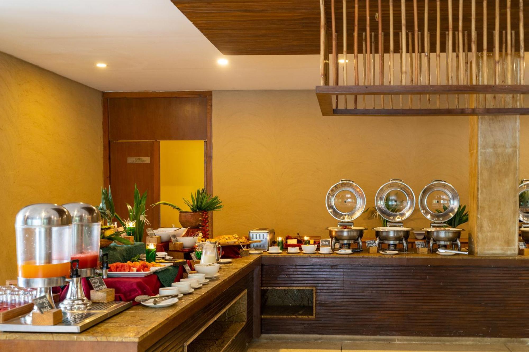 Kasara Chitwan Hotel Patlahara ภายนอก รูปภาพ