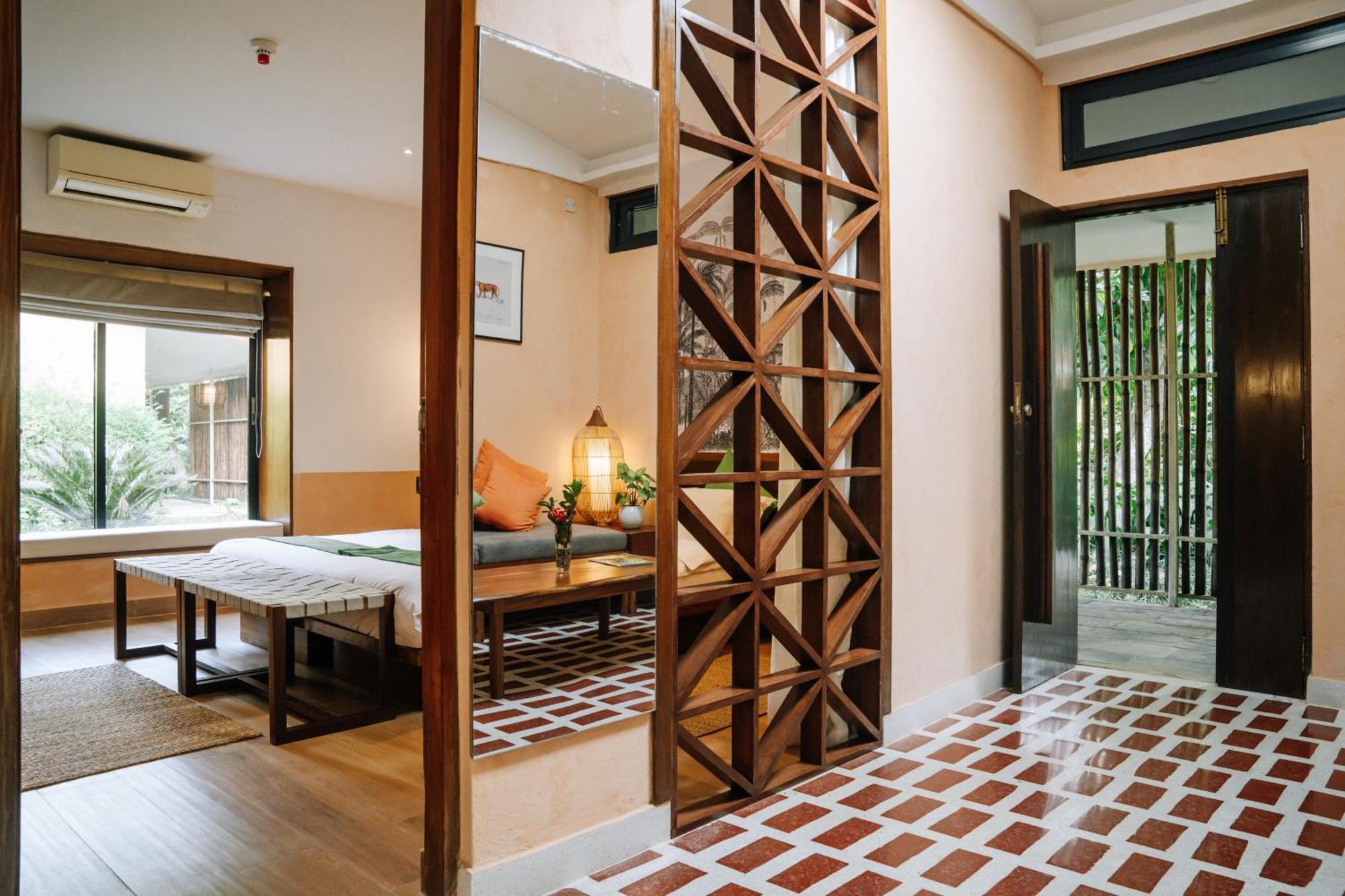 Kasara Chitwan Hotel Patlahara ภายนอก รูปภาพ