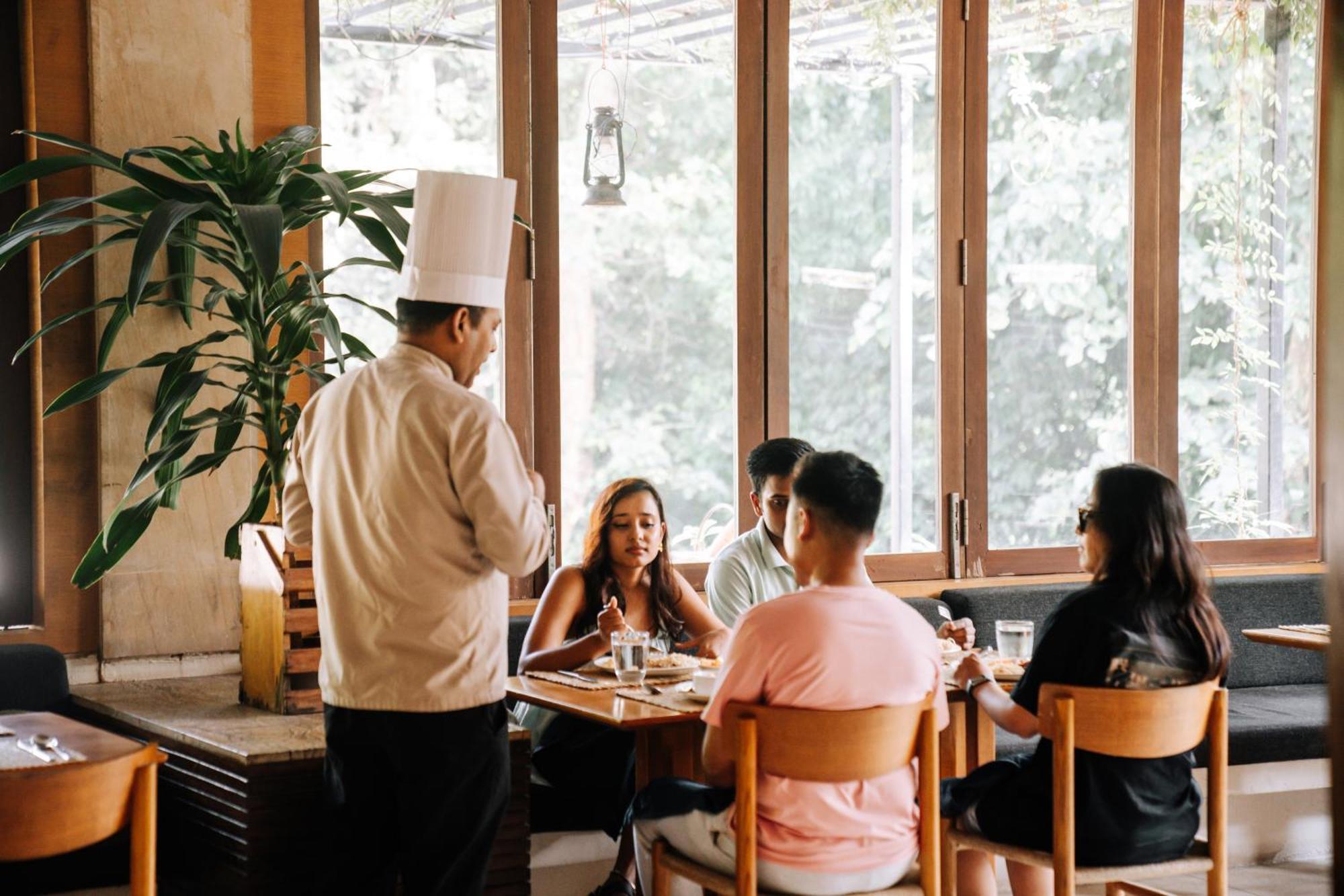Kasara Chitwan Hotel Patlahara ภายนอก รูปภาพ