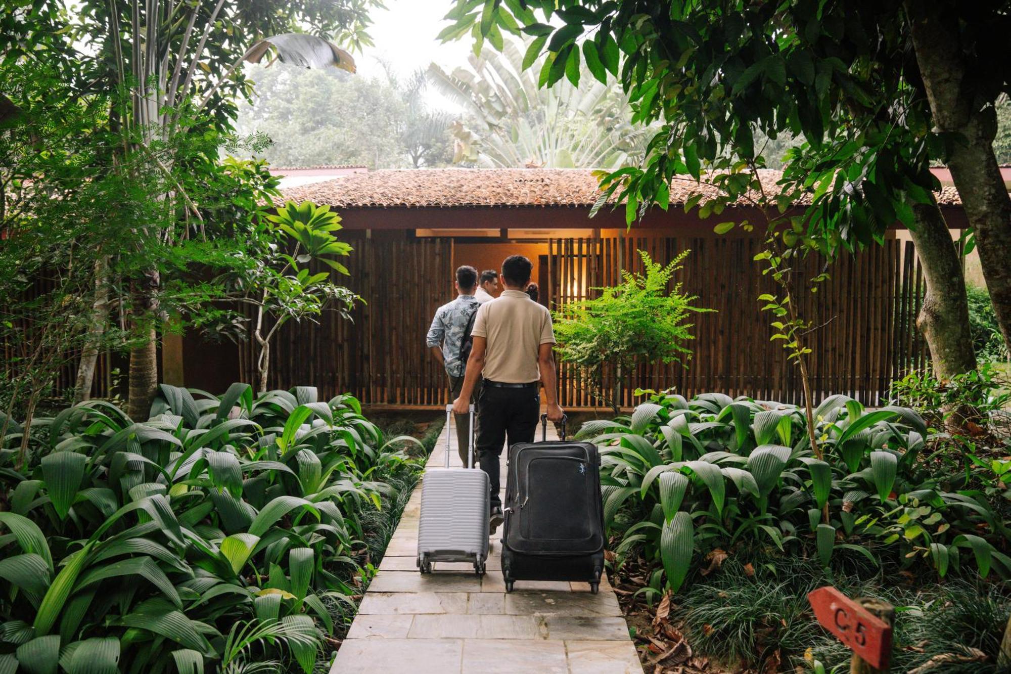 Kasara Chitwan Hotel Patlahara ภายนอก รูปภาพ